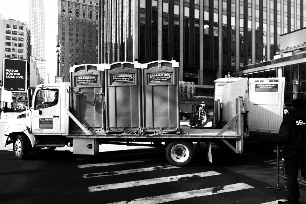 Best Porta potty delivery and setup  in Marysville, OH